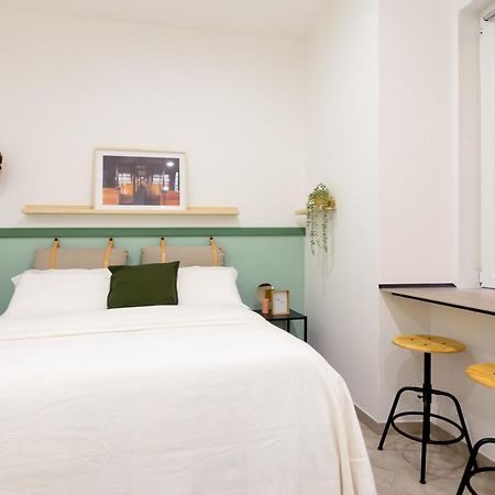 Lovely And Tiny Pied-A-Terre In The City Center Triest Exterior foto