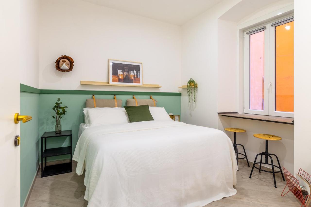 Lovely And Tiny Pied-A-Terre In The City Center Triest Exterior foto